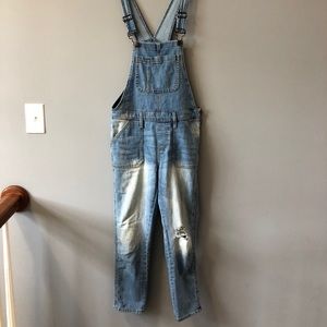 Gap distressed overalls